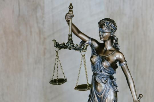 View of a blind justice statue