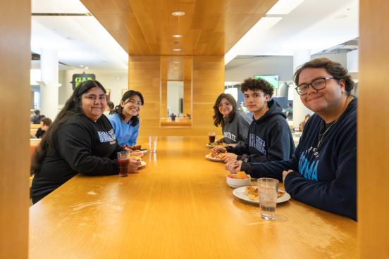 SSU students using their meal plant to eat lunch at the kitchens
