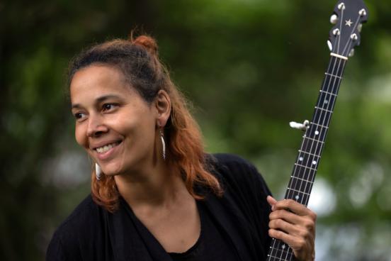 Rhiannon Giddens with guitar