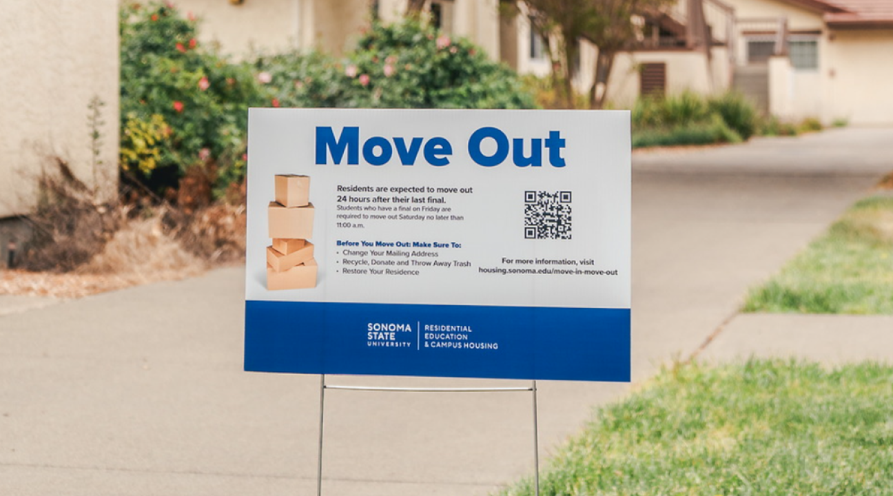 SSU Move out lawn sign