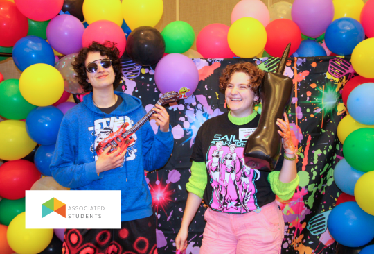 students wearing 80s clothes 