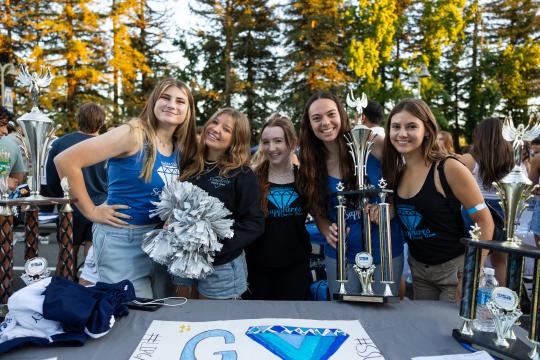 Sapphires tabling at big nite