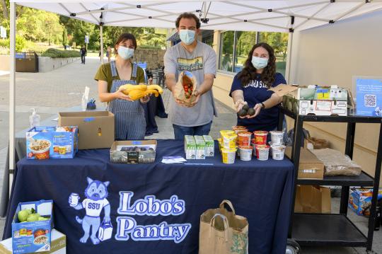 Lobos Pantry