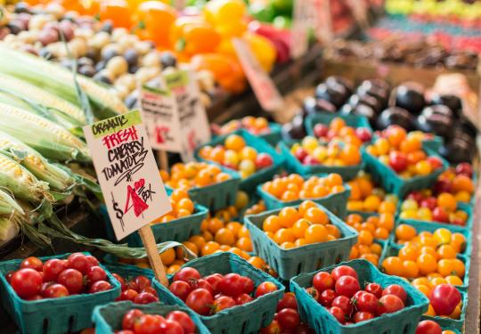farmers market produce