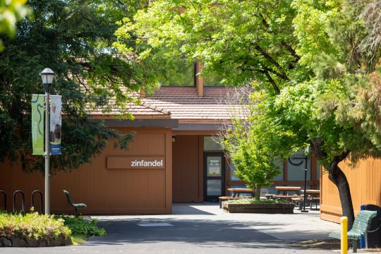 zinfandel plaza